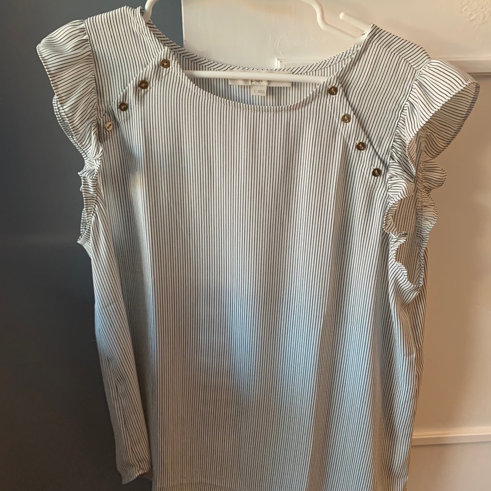 Loft blouse with button detailing